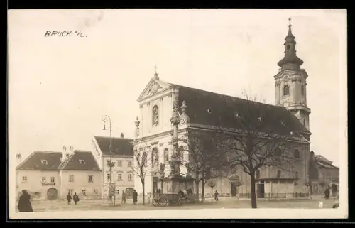 AK Bruck a /L., Kirche und Platz