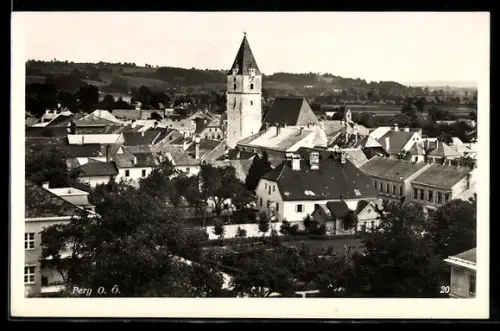 AK Perg /O. Ö., Panorama mit Kirche