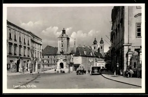 AK Lambach /O.-Oe., Hauptplatz mit Kirche