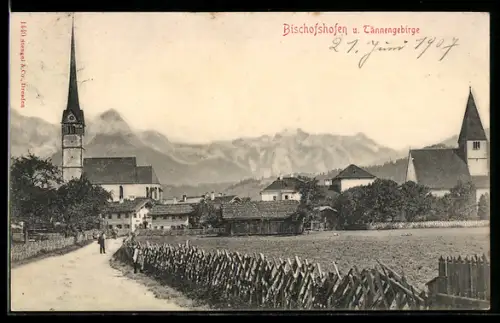 AK Bischofshofen /Tännengebirge, Panorama mit Kirchen und Gebirgspanorama