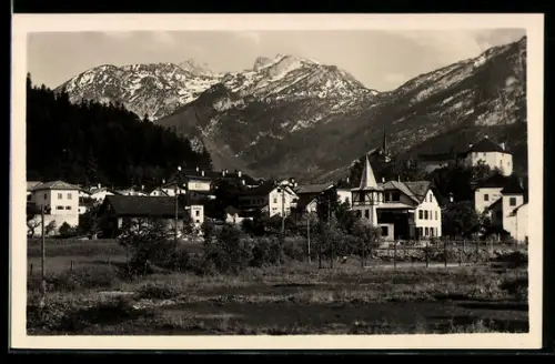 AK Golling, Ortsansicht mit Bergen