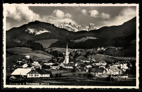 AK Abtenau, Dorf mit Kirche und Bischofsmütze