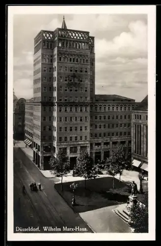 AK Düsseldorf, Wilhelm Marx-Haus mit Strassenpartie