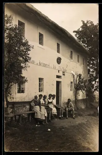 Foto-AK Kirchschlag, Gasthaus und Krämereivon Joh. und Elis. Thaler