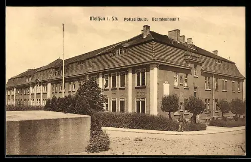 AK Meissen, Polizeischule, Beamtenhaus 1