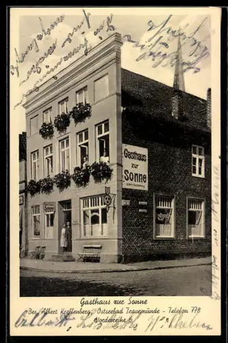 AK Travemünde, Gasthaus zur Sonne A. Krellenberg, Vorderreihe 6, mit Kirchturm