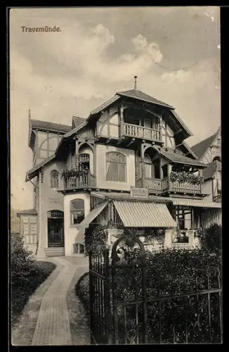 AK Travemünde, Hotel-Pension Villa Maris, A. Mählmann, Partie am Gartentor