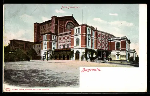 AK Bayreuth, Kutsche vor dem Festspielhaus
