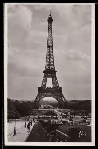 AK Paris VII, La Tour Eiffel, Eiffelturm