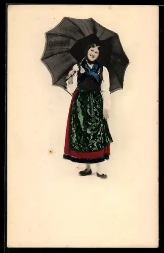 AK Elsässerin mit Regenschirm, elsass-lothringische Tracht