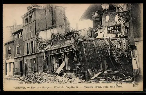 AK Verdun, Rue des Rouyers, Hôtel du Coq-Hardi