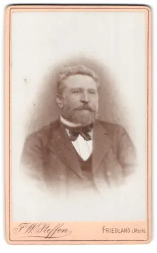Fotografie F. W. Steffen, Friedland i. Meckl, Porträt eines Herrn