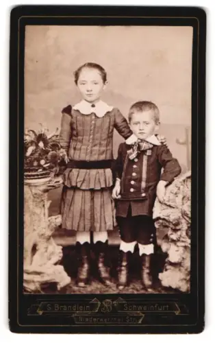 Fotografie S. Brändlein, Schweinfurt, Niederwerrner Strasse, Kinder in feiner Kleidung