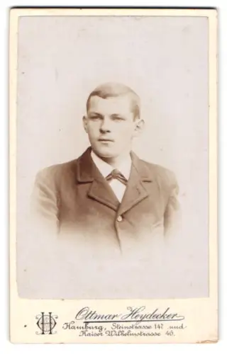 Fotografie Ottmar Heydecker, Hamburg, Steinstrasse 147, Porträt eines jungen Mannes