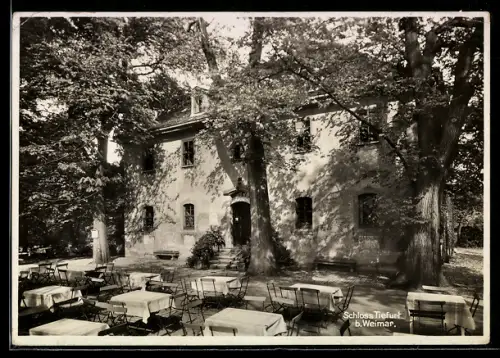 AK Tiefurt b. Weimar, Schloss mit Gastgarten