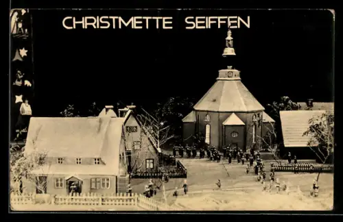 AK Seiffen, Christmette, Kirche, Kirchgänger, Posaunenchor, verschneite Häuser