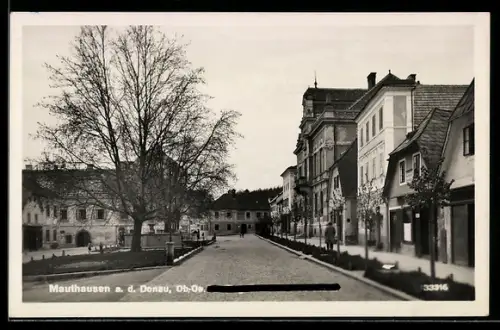 AK Mauthausen a. d. Donau, Hauptplatz mit Häuserzeile
