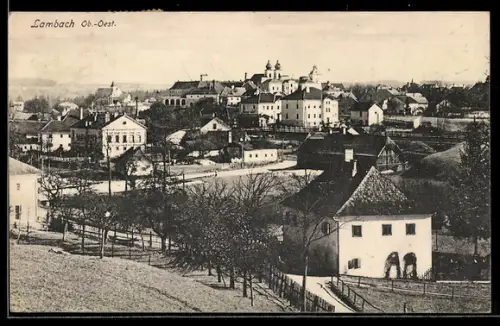 AK Lambach /Ob.-Oest., Panorama mit Stift und Ort