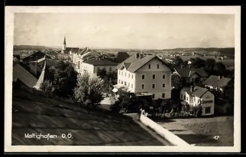 AK Mattighofen /O. Ö., Ortspanorama mit Kirche