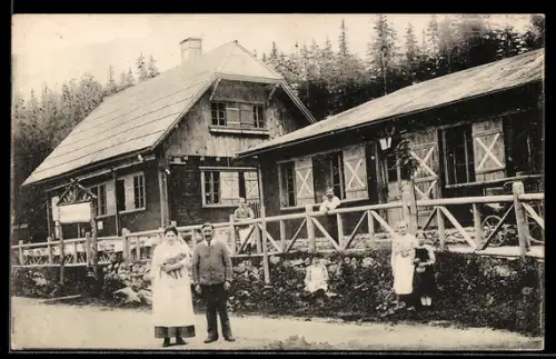 AK Semmering, Georg Lindtners Restaurant am Sonnwendstein, Gebäude mit Wirtspaar