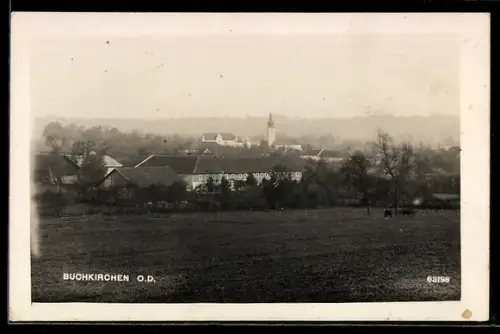 AK Buchkirchen /O.-D., Ortspartie mit Kirche