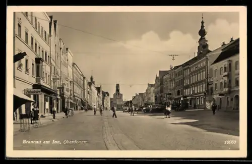 AK Braunau a. Inn, Stadtplatz mit Geschäften