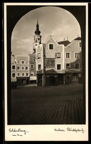 AK Schärding am Inn, Unterer Stadtplatz mit Geschäften