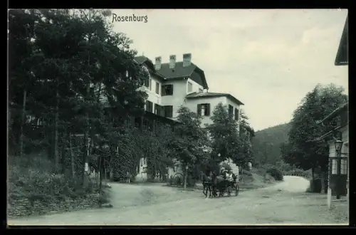 AK Rosenburg, Strasse mit Villa / Herrenhaus und Pferdekutsche