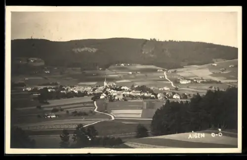 AK Aigen /O. Ö., Panorama mit Dorf und Kirche