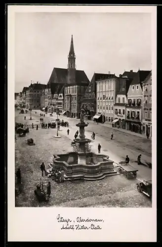 AK Steyr /Oberdonau, Platz mit Brunnen und Kirche