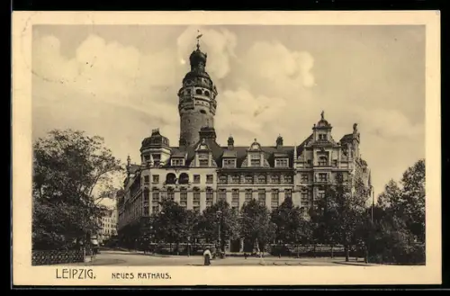 AK Leipzig, Neues Rathaus mit Strassenpartie