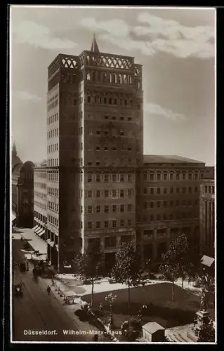 AK Düsseldorf, Wilhelm-Marx-Haus aus der Vogelschau