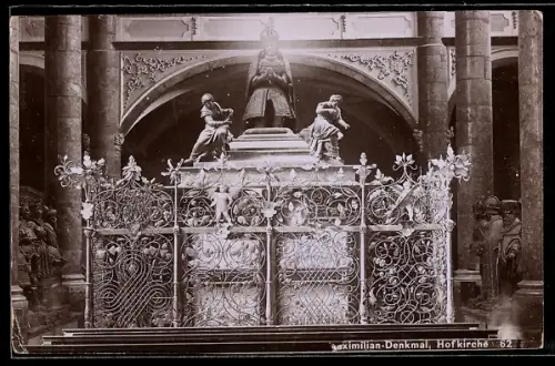 Foto-AK Fritz Gratl, Innsbruck, Maximilian-Denkmal in der Hofkirche