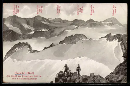 AK Stubaital, Am Gipfel der Fernerkogel und die Stubaiergletscher, Bergsteiger