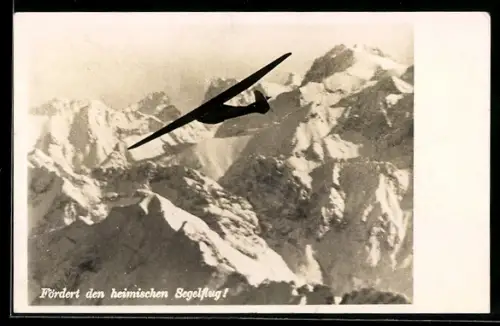AK Fördert den heimischen Segelflug, Silhouette eine Segelflugzeuges über den Alpen