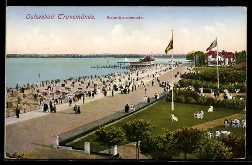 AK Travemünde a.d. Ostsee, Menschen auf der Strandpromenade