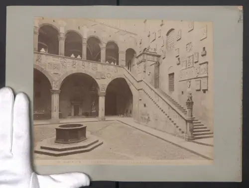 Fotografie Ed. Alinari, Ansicht Firenze, Palazzo del Podesta ara Museo Nazionale il Cortile, Grossformat 32 x 24cm