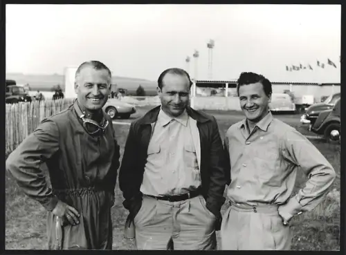 Fotografie Mercedes Benz Rennfahrer Hans Hermann, Juan Manuel Fangio & Karl Kling