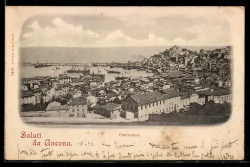 AK Ancona, Panorama della città e del porto con veduta delle case e delle navi