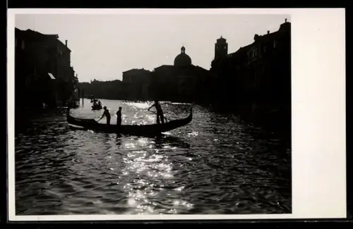 AK Venezia, Gondole sul Canal Grande al tramonto
