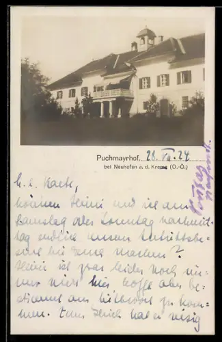 AK Neuhofen a. d. Krems, Puchmayrhof mit Balkon und Säulen, Aussenansicht
