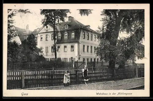 AK Gera, Wohnhaus in der Mühlengasse-Strasse