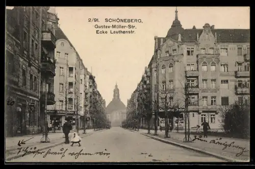 AK Schöneberg, Gustav-Müller-Strasse Ecke Leuthenstrasse mit Geschäften und Friseur