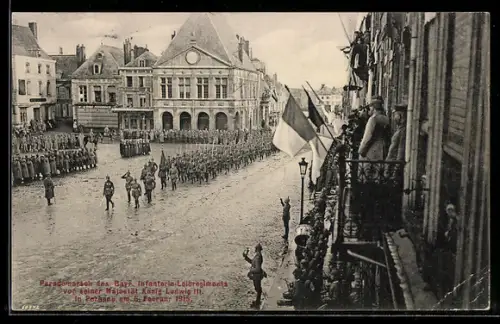 AK Peronne, Parademarsch des Bayr. Infanterie-Leibregiments vor seiner Majestät König Ludwig III