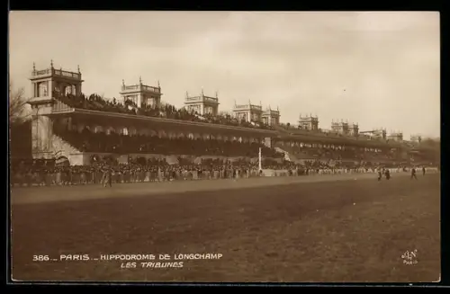 AK Paris, Hippodrome de Longchamp, Les Tribunes