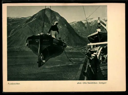 AK Otto Steinhilber, Ausbooten, Rolleiflex-Aufnahme, Matrose auf einem Boot