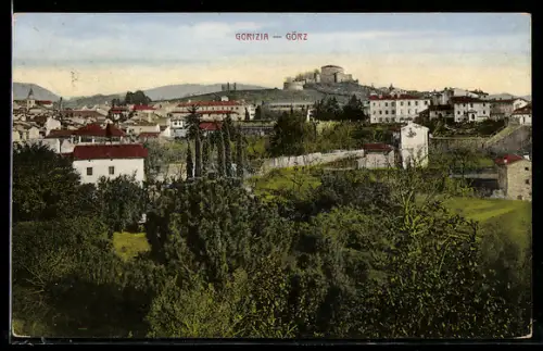 AK Gorizia, Veduta panoramica della città e del castello