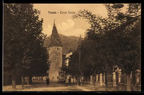 AK Trento, Torre Verde con alberi ai lati