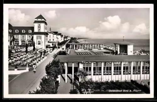 AK Binz a. Rügen, Strandpromenade mit Kurhaus