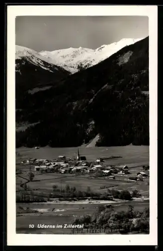 AK Uderns im Zillertal, Teilansicht mit Kirche
